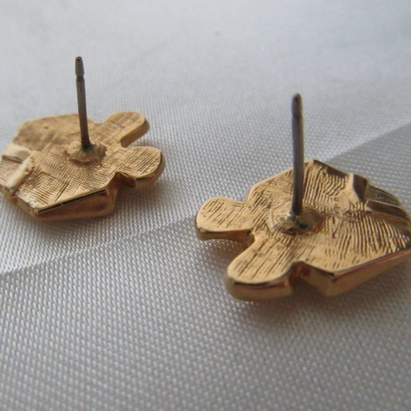 Pierced earrings Present-- ADD to a bundle 4 for $20.00 to get discount - Picture 8 of 8